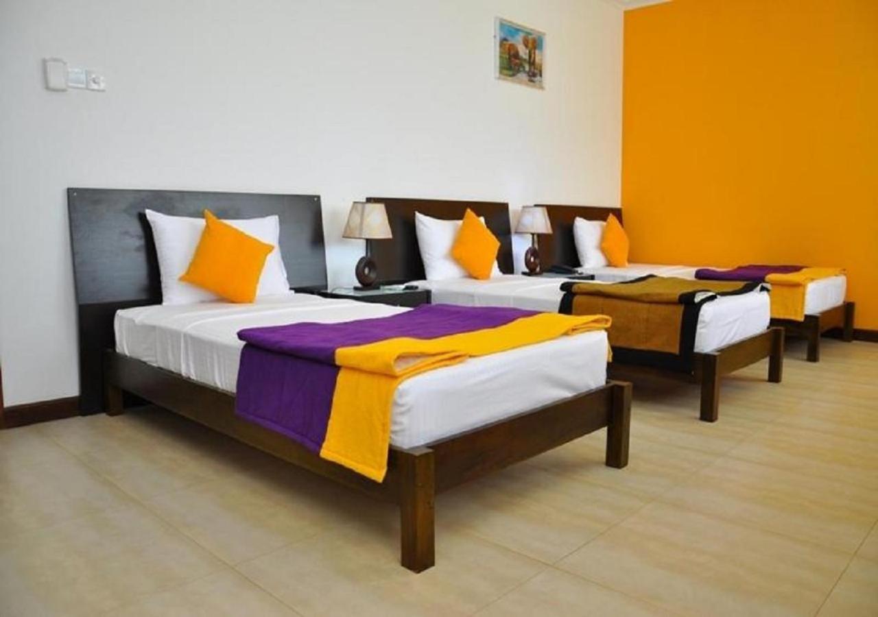 Hotel East Lagoon Batticaloa Exterior foto
